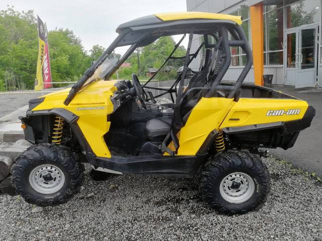 BRP Can-Am Commander 800. ,  \,   