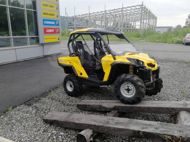 BRP Can-Am Commander 800. ,  \,   