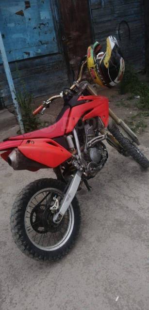 Honda CRF 150. ,  