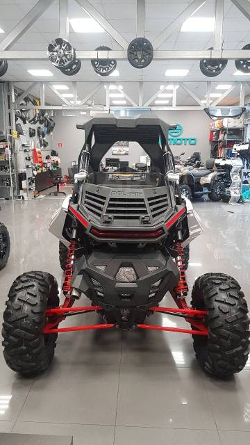 Polaris RZR. ,  \,   