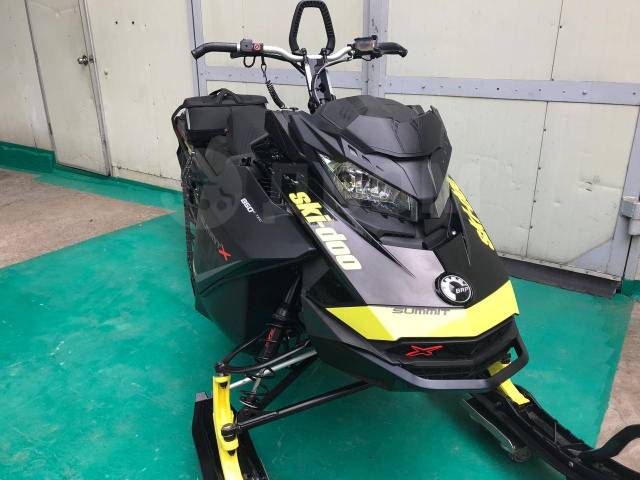 BRP Ski-Doo Summit. ,  ,  .     