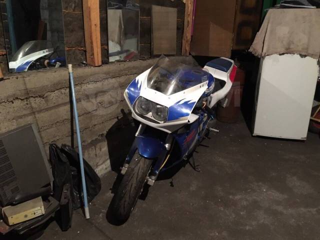 Suzuki GSX-R 400. 400. ., , ,   