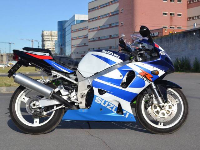 Спортивный мото Suzuki GSX r750