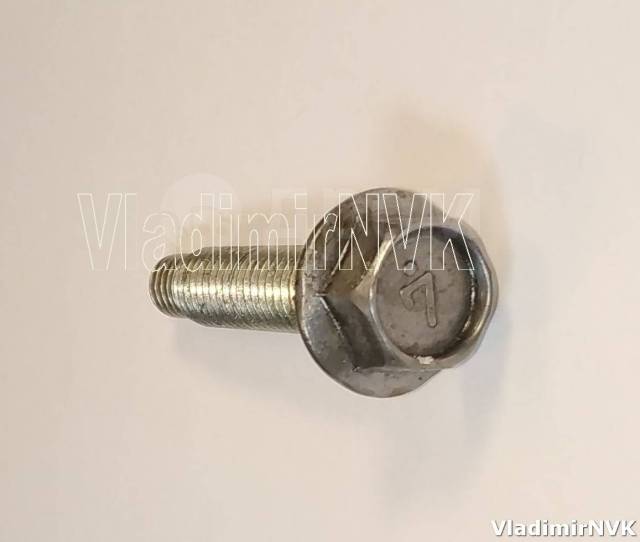 Регулировочный болт коромысла пежо 206. Болт крепления помпы ваз 2190. Болт крепления насоса водяного 2108. Болт м6х1,25х35 крепл. Болт крепления помпы f3p 670.