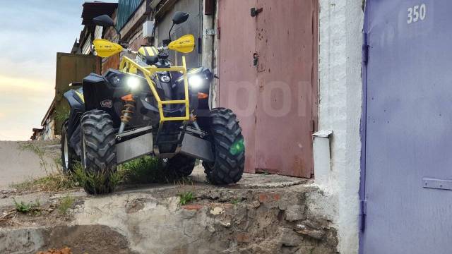 BRP Can-Am Renegade 800. ,  \,   