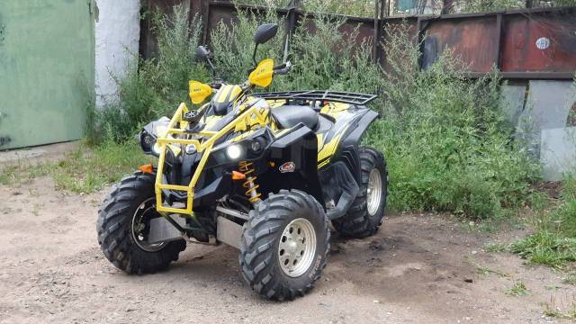 BRP Can-Am Renegade 800. ,  \,   