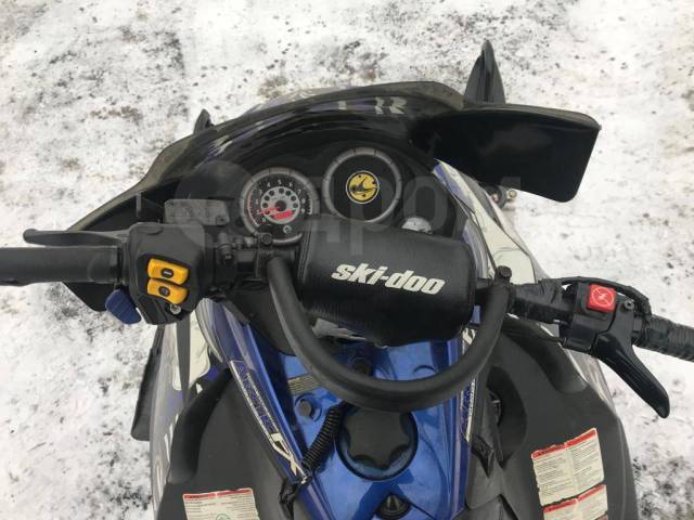 BRP Ski-Doo Summit. ,  ,   