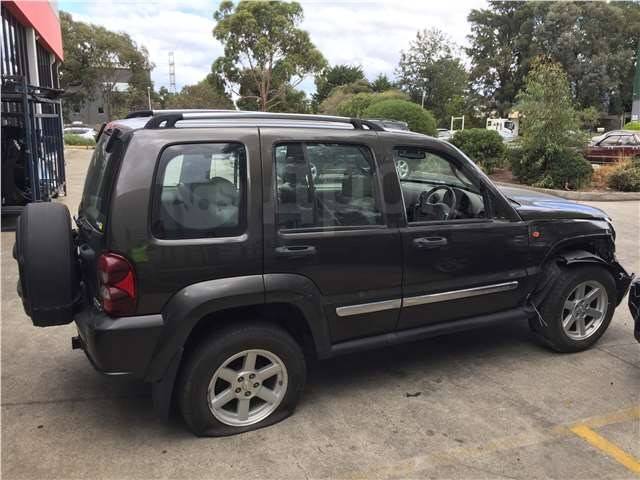 Jeep liberty двигатель