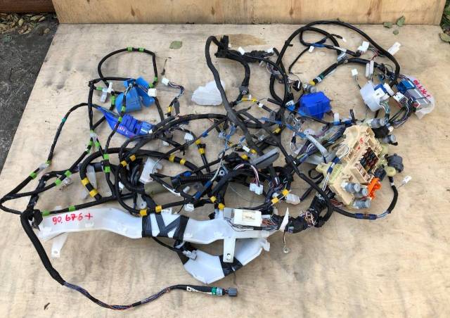 Моторная коса 2jz ge. Коса 1jz ge. Моторная коса 1jz ge vvti. 1jz gte vvti с проводкой. Коса двс jz ge 1998.