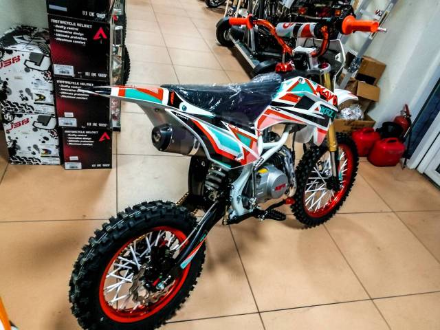 Kayo krz 125 classic 2019. Kayo classic yx125ea. Kayo classic yx125ea 17 14. Кайо крз 125 классик. Питбайк кайо 125 классик.