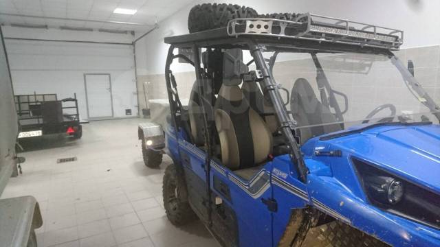 Kawasaki Teryx4 750 4x4. ,  \,   