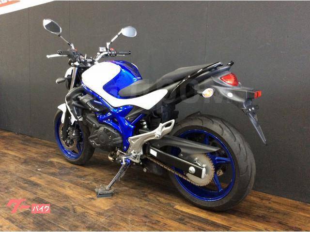 Suzuki SFV 400 Gladius. 400. ., , ,  .     