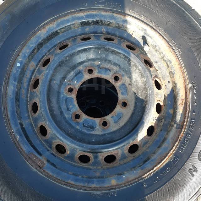 DUNLOP SP 175N 195/80R15 107/105L LT