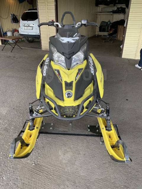 BRP Ski-Doo Summit X T3. ,  ,   