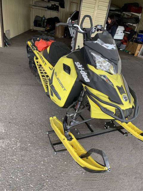 BRP Ski-Doo Summit X T3. ,  ,   