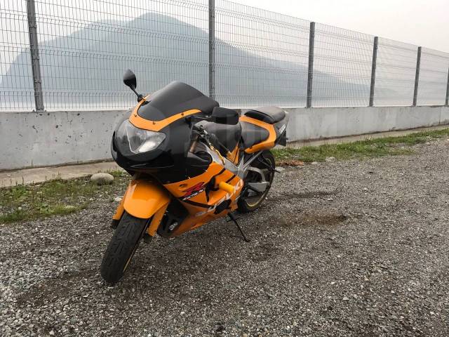 Suzuki GSX-R 1000. 1 000. ., , ,   