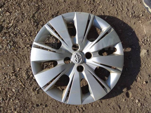 Колпак Тойота R15, 15", 1 шт, 1 шт, б/у, в наличии. Цена: 300₽ в Уссурийске