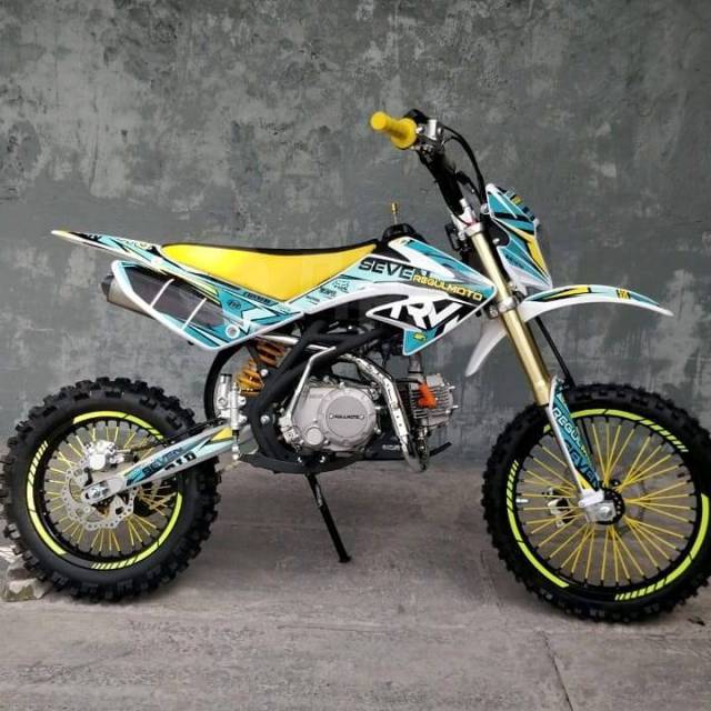5 питбайков. Питбайк регулмото Севен 125. Регулмото 125 питбайк Seven. Питбайк Regulmoto Seven 125 medalist. Регулмото 150 питбайк медалист