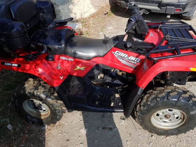 BRP Can-Am Outlander Max 400. ,  \,   