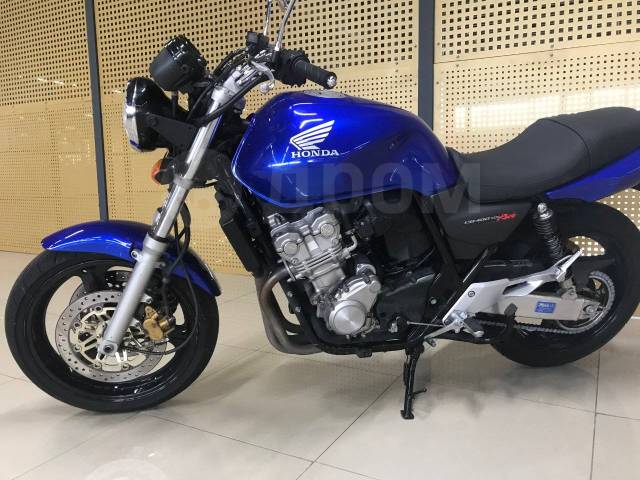 Honda cb 400 revo