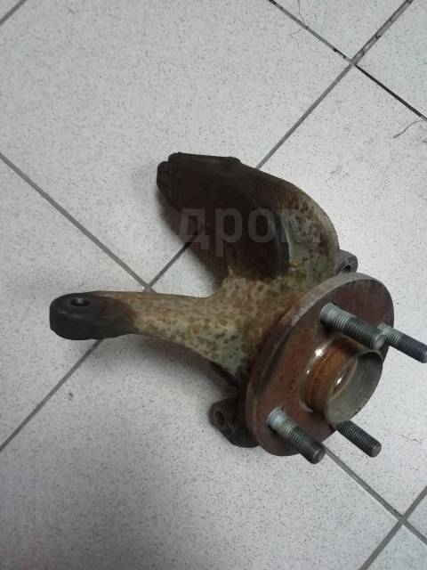 Купить Кулак поворотный Mazda Demio правый передний DY3W D35033021C в ...