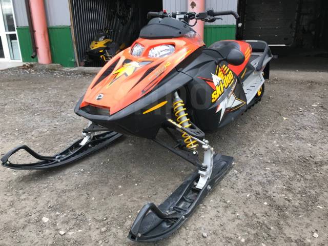 BRP Ski-Doo Summit. ,  ,   