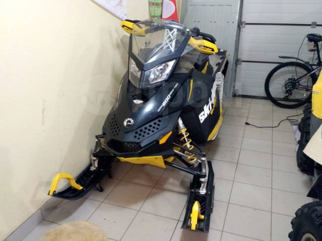 BRP Ski-Doo Summit Everest. ,  ,   