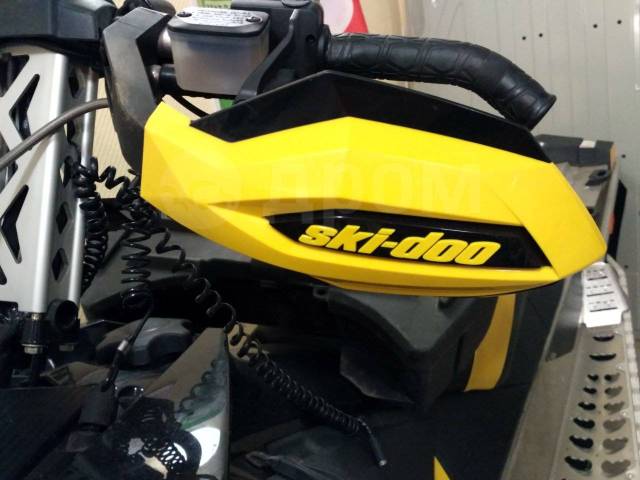 BRP Ski-Doo Summit Everest. ,  ,   