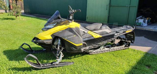 BRP Ski-Doo Summit. ,  ,   