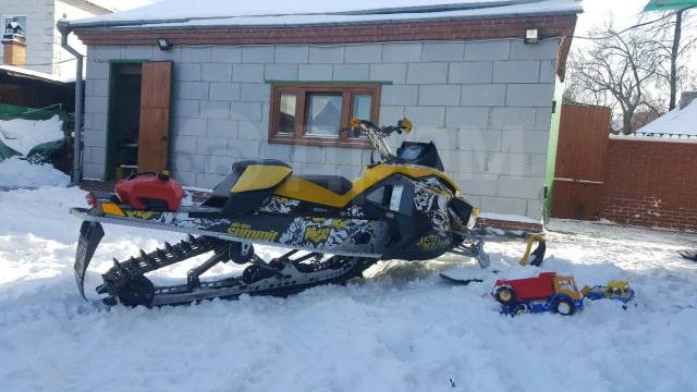 BRP Ski-Doo Summit X. ,  ,   