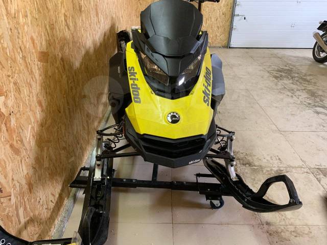 BRP Ski-Doo Summit SP. ,  ,   