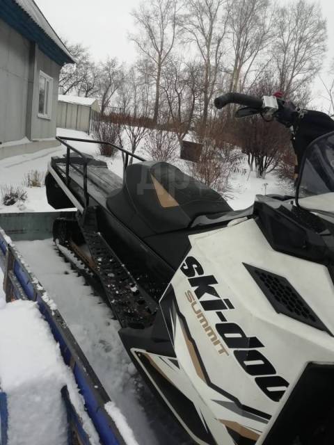 BRP Ski-Doo Summit. ,  ,   