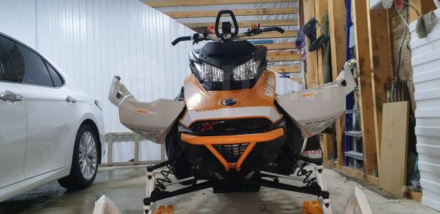 BRP Ski-Doo Summit. ,  ,   