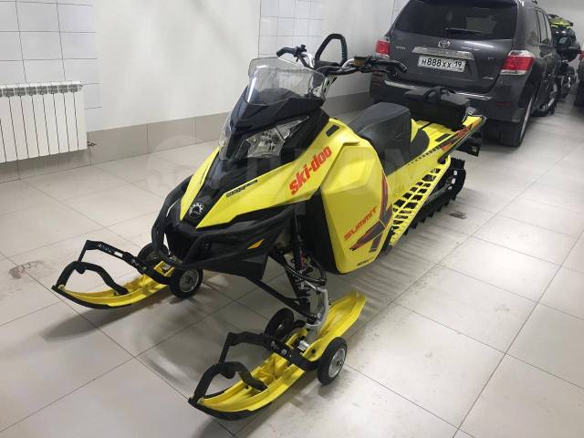 BRP Ski-Doo Summit X T3. ,  ,   