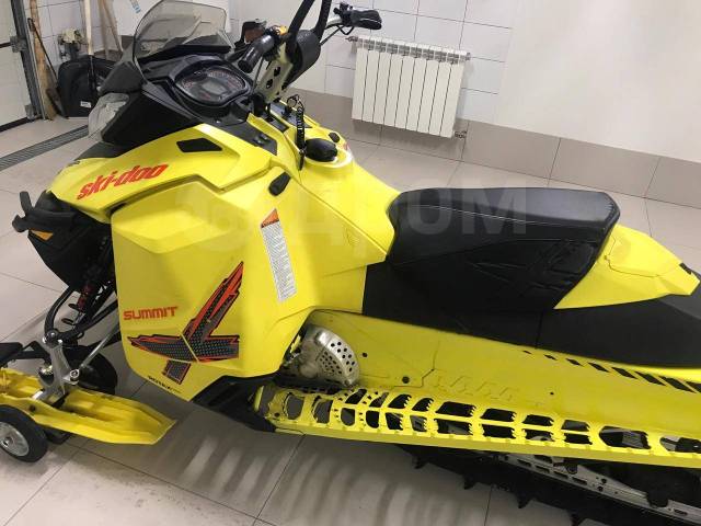 BRP Ski-Doo Summit X T3. ,  ,   