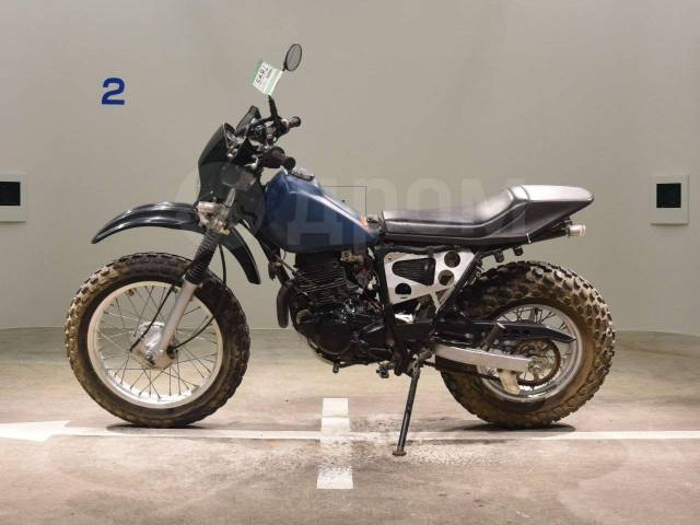 Yamaha TW e3b хаки