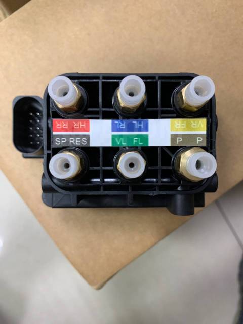 замена блока клапанов пневмоподвески w164