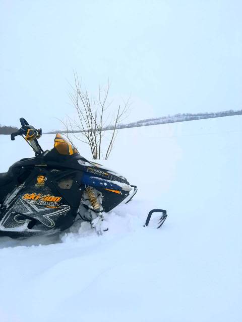 BRP Ski-Doo Summit. ,  ,   