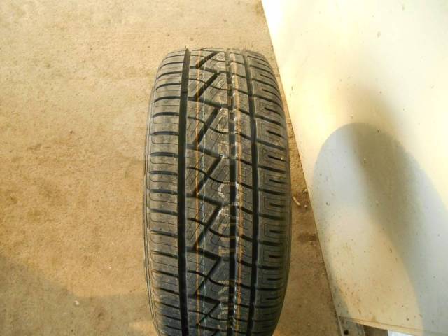 Maxxis Escapade CUV CV-01, 235/60R17, 17