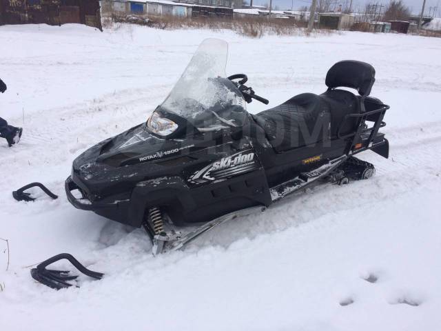 BRP Ski-Doo Expedition. ,  ,   