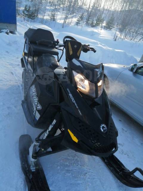 BRP Ski-Doo Summit. ,  ,   