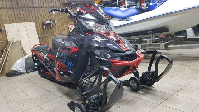 BRP Ski-Doo Summit. ,  ,   