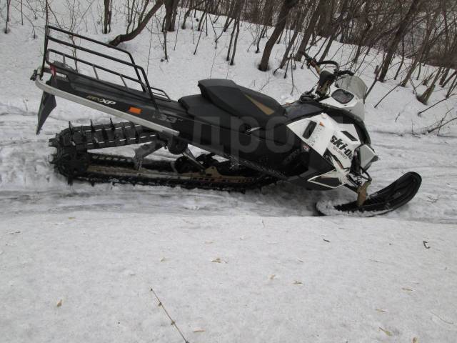 BRP Ski-Doo Summit. ,  ,   