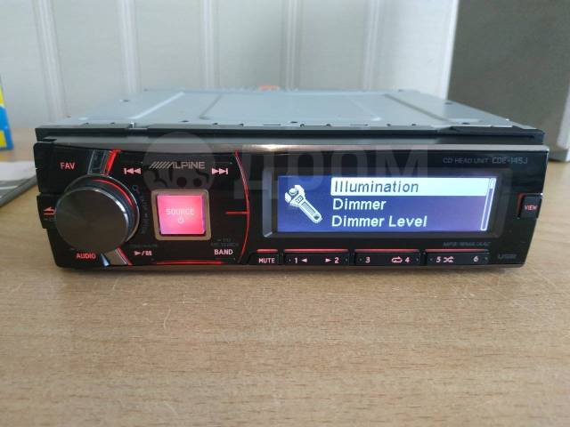 Alpine CDE-145J USB/CD/AUX/, 1 DIN — 178x50 мм, б/у, в наличии