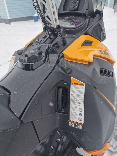 BRP Ski-Doo Summit. ,  ,   