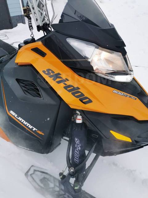 BRP Ski-Doo Summit. ,  ,   