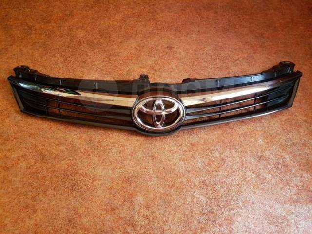 решетка радиатора toyota camry 55