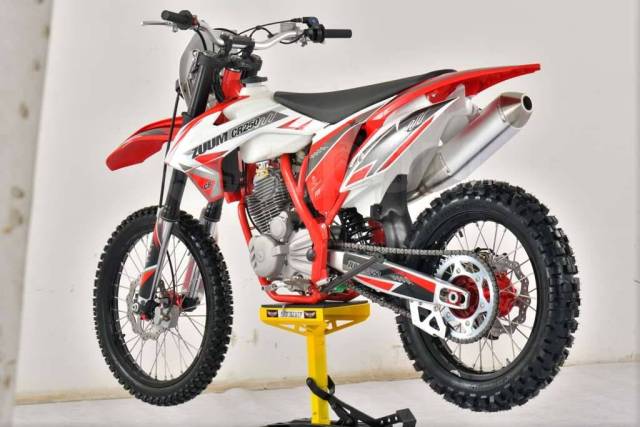 Zuum CR250 CB. 249. .,  ,  .     