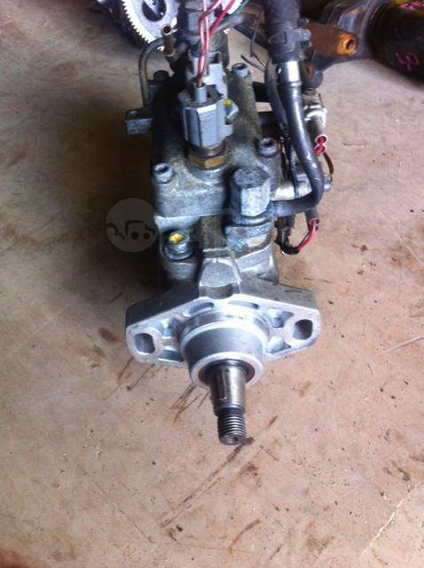 Фото тнвд для 2лте. Топливный насос 2lte. Тнвд денсо 2lte. 2 дизель. Тнвд 2лте.