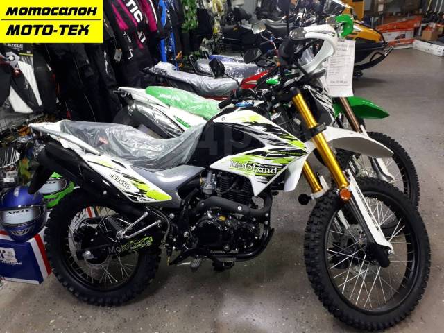   XR250 ST  , 2022. 250. ., , ,  .     